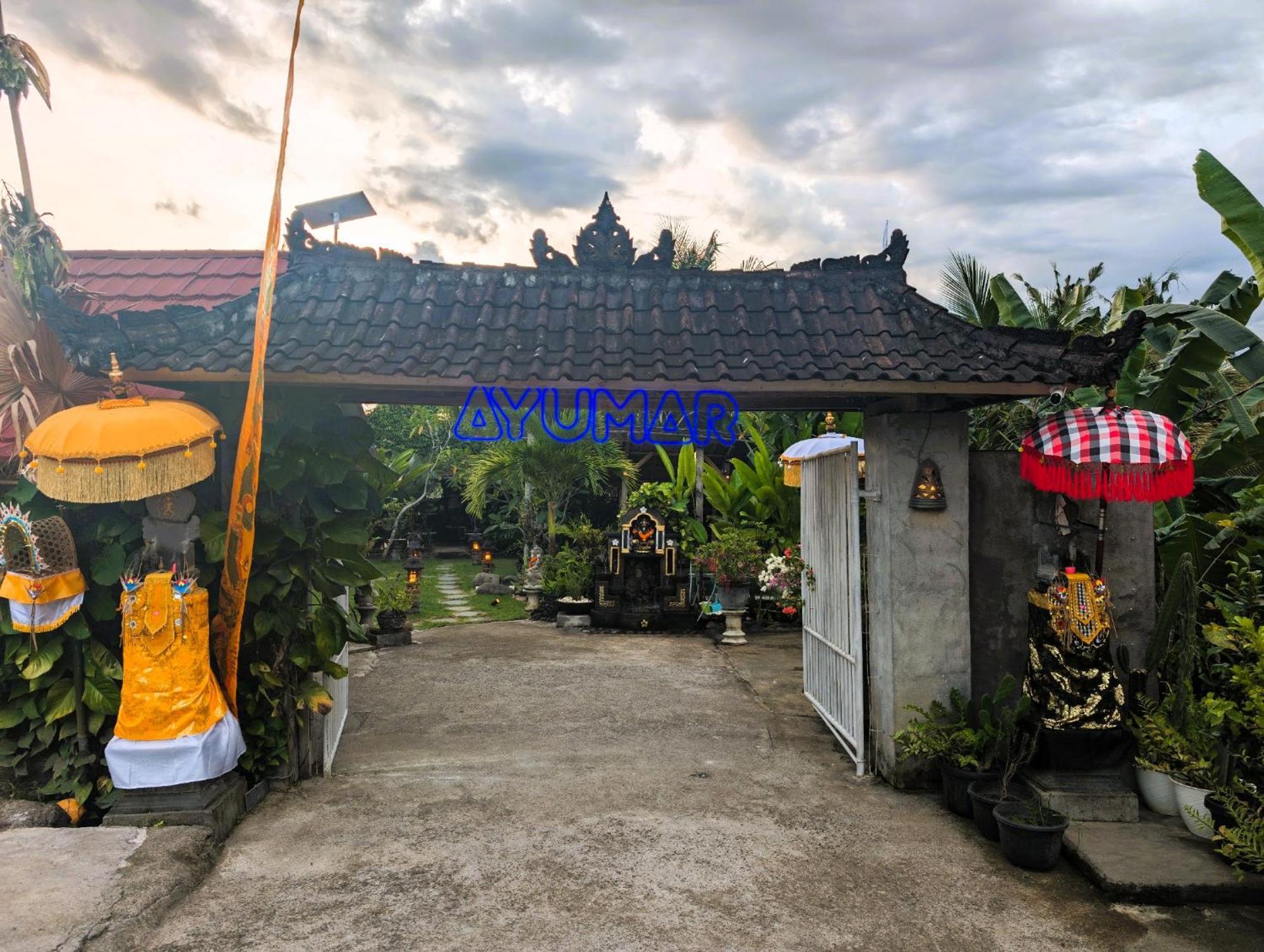 Ayumar Homestay Medewi Pulukan Bagian luar foto